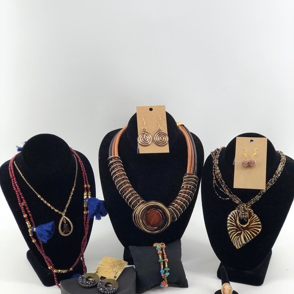 Beautiful Vintage To Now Jewelry Lot - Picture 5 of 11